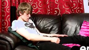 Scottish twink Josh Frey jerking on cam for the first time