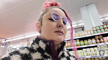 PLUMP CHICK BURPS AT THE SUPERMARKET – EMBARRASSING PUBLIC DISPLAY