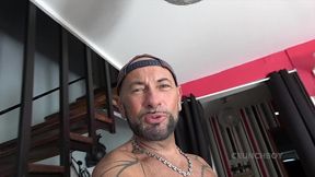 jimy baise sans capote par la grosse bite de fred