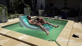 jimy baise sans capote par la grosse bite de fred