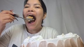 Voraciousness - Jessie the predator. Tries to swallow a whole cake