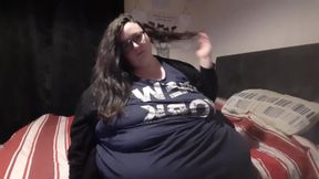 SSBBW naked goddess doggy belly play