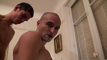 mautre boy fucked by twink