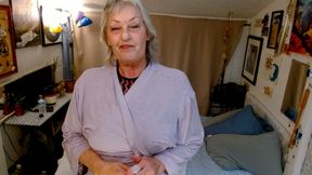 1467 Seducing the new neighbor from GILF extraordinaire DawnSkye1962