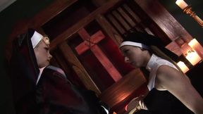 Threesome with Gabriela Glazer and Delta White are sluts