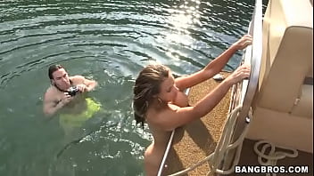 Sexy Amateur Latinas From Colombia Love To Fuck Outdoors