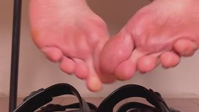 Bare feet in Birkenstock
