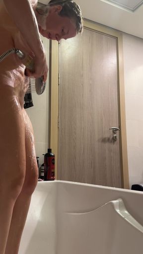 Intimate Shaving in the Bathtub