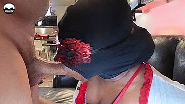 Le retour exclusif de la perle ébène Rebecca Sax : Passion en dentelle rouge (POV)