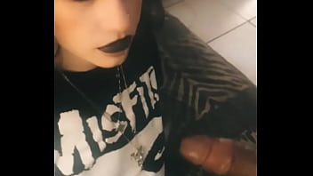 Goth gf deepthroats dick like a good girl