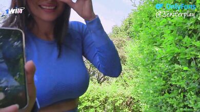 de camino al GYM follo en un parque