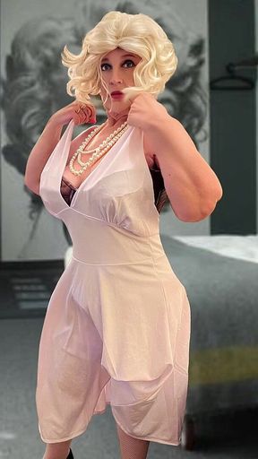 Granny Norma Jean: Undercover Dick Licking Cocksucker