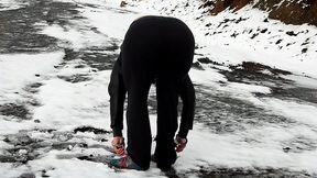 pantsing #2 - handcuffs in the snow
