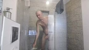 Perve On Me As I Take A Shower
