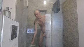 Perve On Me As I Take A Shower