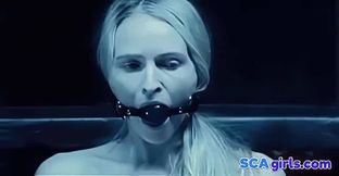 Blonde Danish BDSM: Smukke Mennesker (2010)
