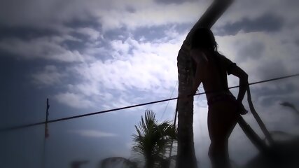 Bare-Naked Slackliners Uno Tulum Beach