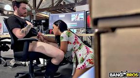 Alina Belle Blows the Editor