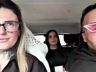 We called the candy vendor cutie from Farol! To be a porn actress and have great sex in our car! The nineteen-year-old accepted and we had great sex with her until this babe had a great climax.
