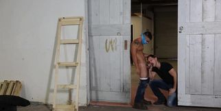 Wearing a scarf while going balls deep in a fit fella