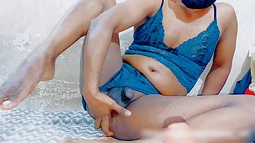 Ebony shemale exotic fuck with dildo while limp clitty jump