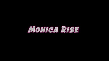 Monica Rise Gets Horny During A Massage So He Makes Her Cum
