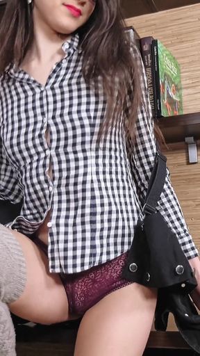 Nerdy Babe Proves She Is Hot