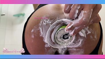 Bonnie naughty taking a 16 oz energy drink can up her asshole **FULL VIDEO: @BonnieNympha**