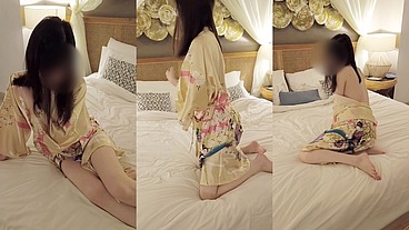 Free pose wearing Japanese Kimono