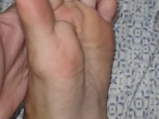 Vem chupar meu pé seu gostoso