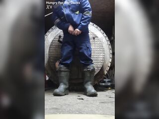 A homosexual chap from Russian Federation jerks off the smallest weenie in the world on camera!