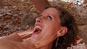 Skinny french mommy get assfucking outdoor at the beach