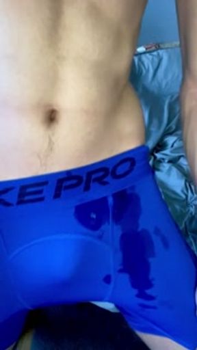 TWINK SHOOTS IN THE BOXERS!!! |ONLYFANS