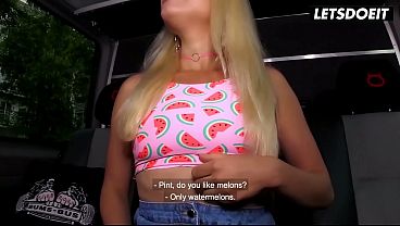 Curvy blonde babe sucks cock in moving van