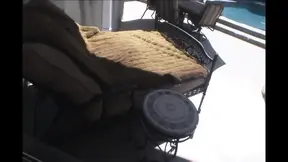 Voluptuous black beauty takes it deep in her full ass