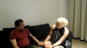 orgia con mi ex cunado , mi hijastro , mi vecino y un amigo de ellos