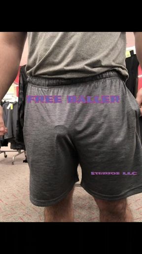Hlywddawg big cock flashing