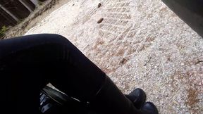 Alone in the midle of nowere