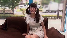 230821無毛の潮吹き女子大生ギャルと性交e