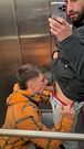 chupada en el ascensor