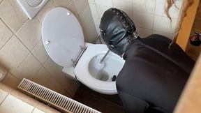 golden shower on toilet slave pov