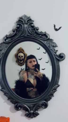 Time to worship her sexy body