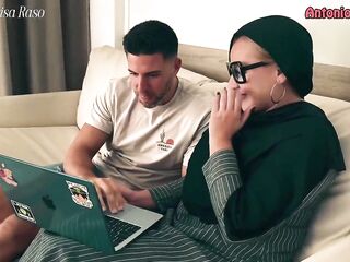 Sexy Muslim Bitch Kept Our Lesson Completely Haram