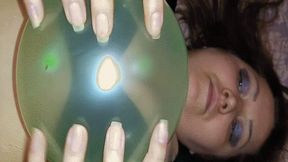 My steel nails against balloons MP4(1280*720)HD