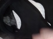 Mi sego sborro e poi piscio sui gambaletti e perizoma (ITA Napoletano)