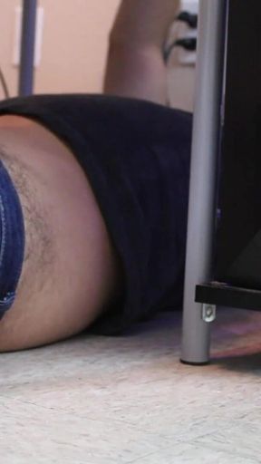 I.t. Guy Gets Footjob Under the Desk