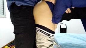 gozou no meu terno e gravata sem tocar