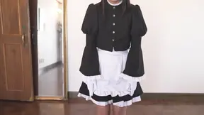 Super Cute Rookie Cosplayer's First Shoot Gets Naughty