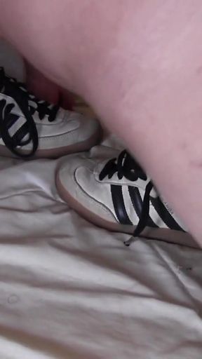 Fuck and cum in my girlfriend sneakers   Clip 3