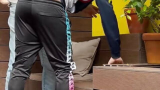 Cuplu, tabu, urinat, bătrâni și tineri, urinat, necircumcis – curve tinere europene gay amatori necircumcisi care se fute în cur